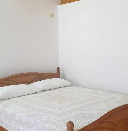 Maison d'hôtes Bujtina Peshtan Guesthouse&camping