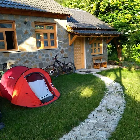 Gasthof Bujtina Peshtan Guesthouse&camping Tepelene