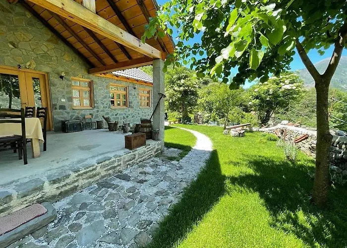 Bujtina Peshtan Guesthouse&camping Guest house *