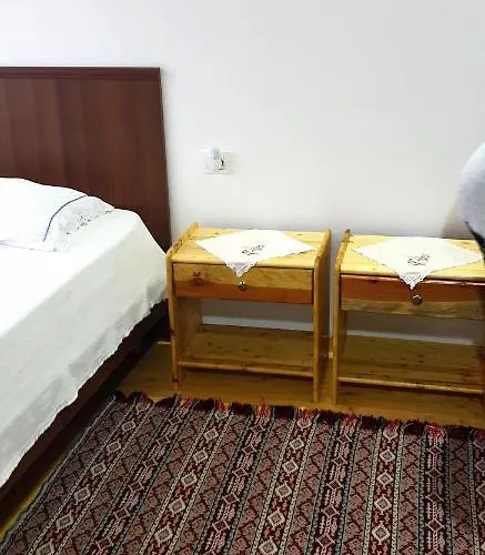 Bujtina Peshtan Guesthouse&camping