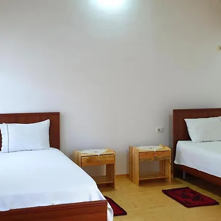 Bujtina Peshtan Guesthouse&camping בית הארחה Tepelene
